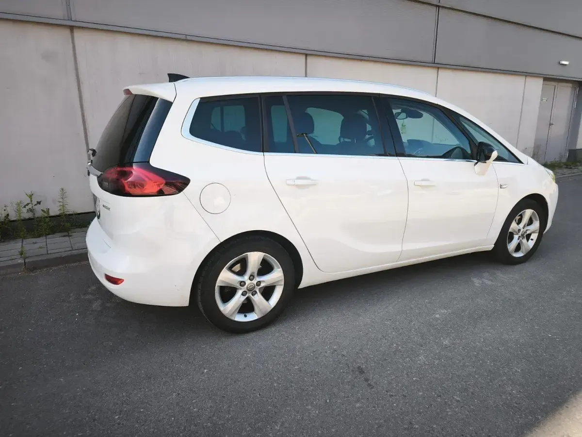 Gebraucht Opel Zafira Tourer 136 PS (100 kW) 2016 Weiß Van / Kleinbus