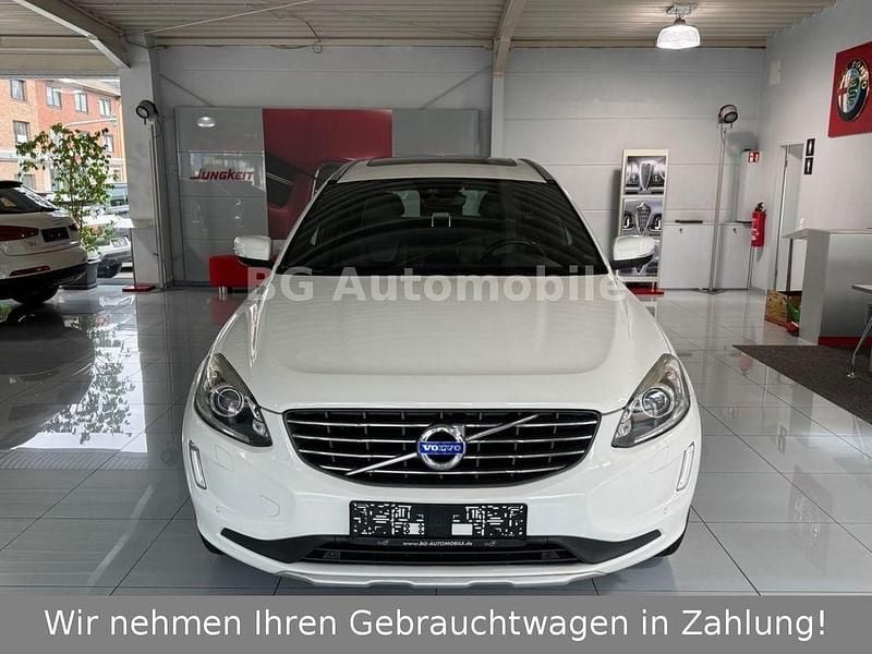 Gebraucht Volvo XC60 181 PS (133 kW) 2015 Weiß SUV