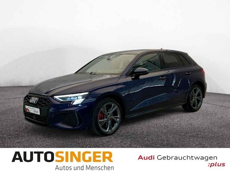 Navarrablau metallic Gebraucht 2021 Audi A3 Sportback e-tron Design Limousine | 27.430 € (Etwas zu teuer) - Bild 1/4