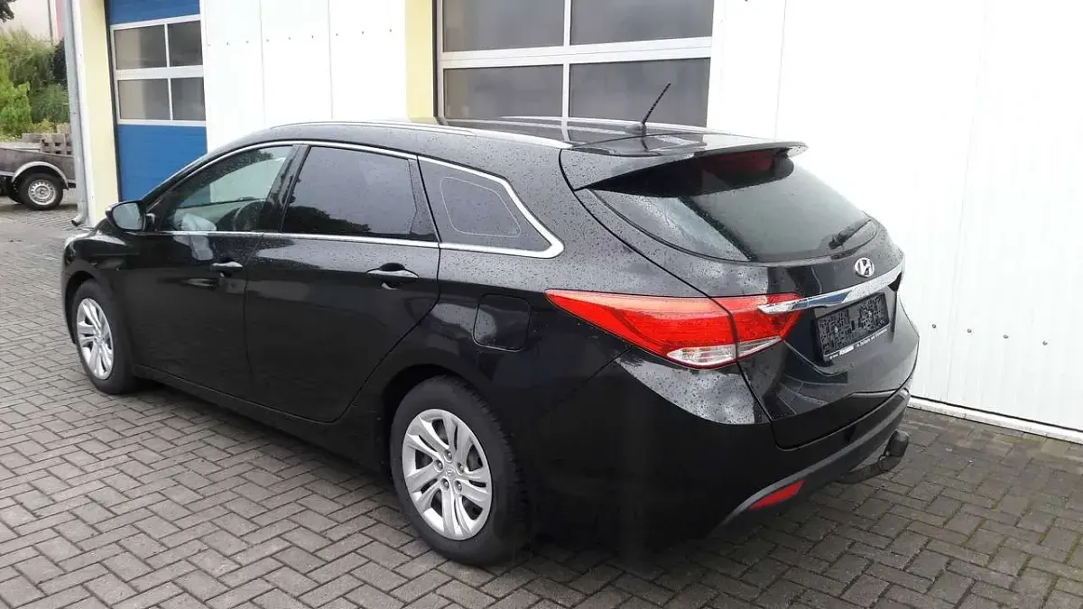 Gebraucht Hyundai i40 136 PS (100 kW) 2014 Schwarz Kombi