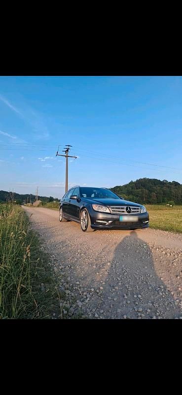 Gebraucht Mercedes C350 260 PS (191 kW) 2012 Grau Kombi