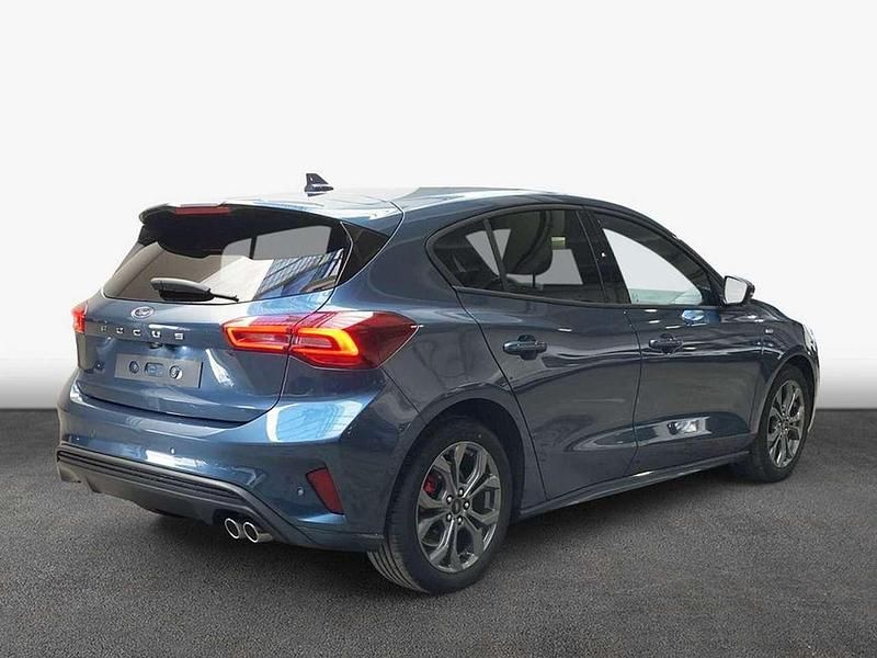 Neu Ford Focus ST-Line 125 PS (91 kW) 2025 Blau Limousine