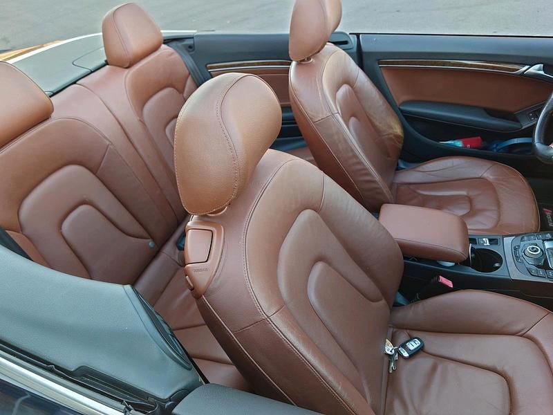 Gebraucht Audi A5 Cabriolet S-Line 211 PS (155 kW) 2010 Blau Cabrio