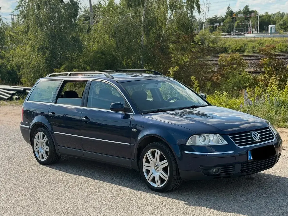 Gebraucht VW Passat 131 PS (96 kW) 2003 Blau Kombi