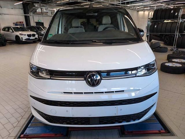 Second-hand VW Multivan Edition 150 CP (110 kW) 2024 Alb Monovolum