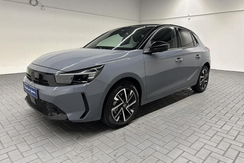 Grau (grafikgrau) Gebraucht 2024 Opel Corsa GS Line Kleinwagen | 18.469 € (Fairer Preis) - Bild 1/4