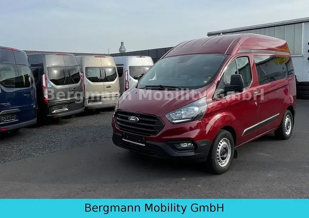 Gebraucht Ford Transit 105 PS (77 kW) 2022 Rot Van