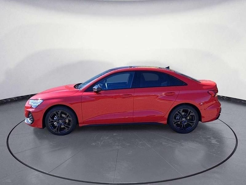 Gebraucht Audi A3 S-Line 150 PS (110 kW) 2025 Rot Limousine