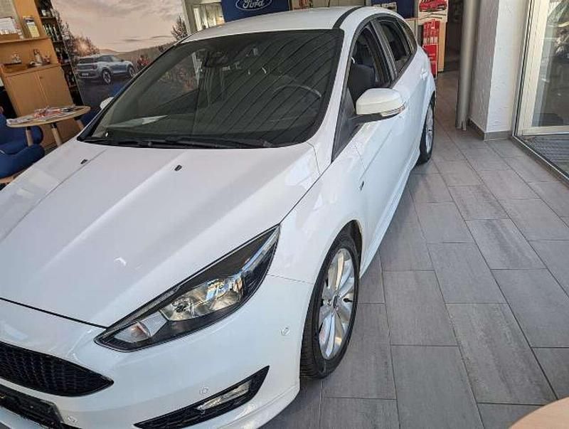 Gebraucht Ford Focus ST-Line 140 PS (102 kW) 2018 Other Limousine