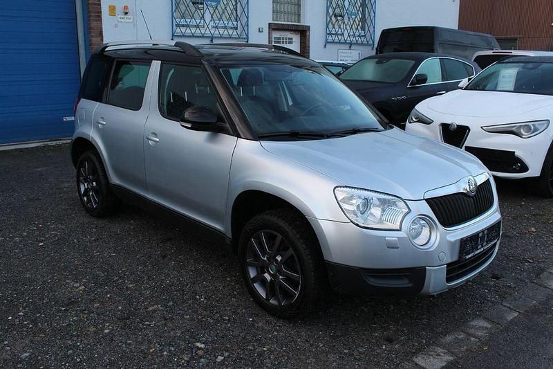Silber Gebraucht 2010 Skoda Yeti Experience SUV | 6.990 € (Superpreis) - Bild 1/4