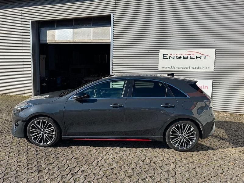 Gebraucht Kia Ceed GT-Line 160 PS (117 kW) 2022 Grau Kleinwagen