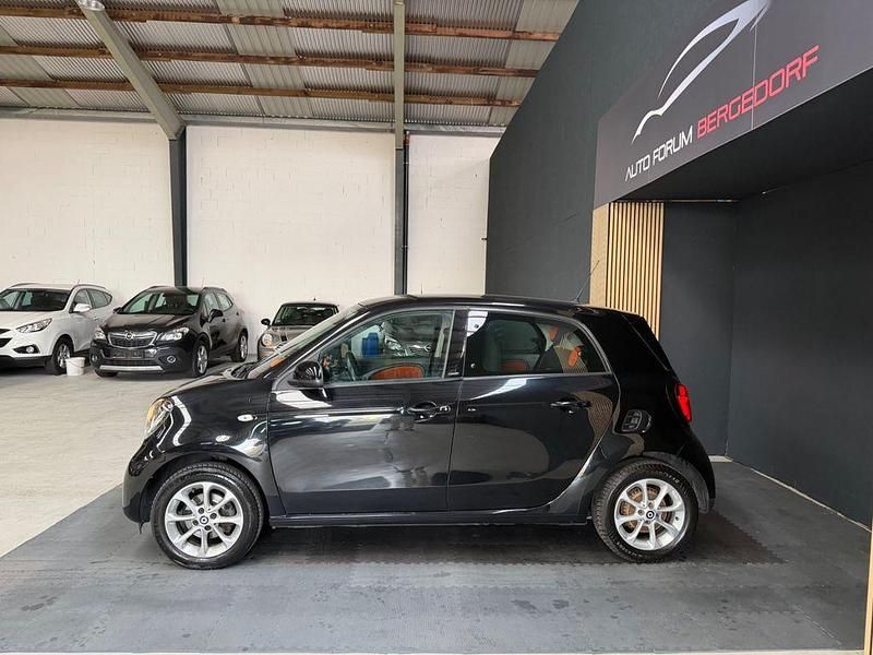Gebraucht Smart ForFour 71 PS (52 kW) 2015 Schwarz Kleinwagen