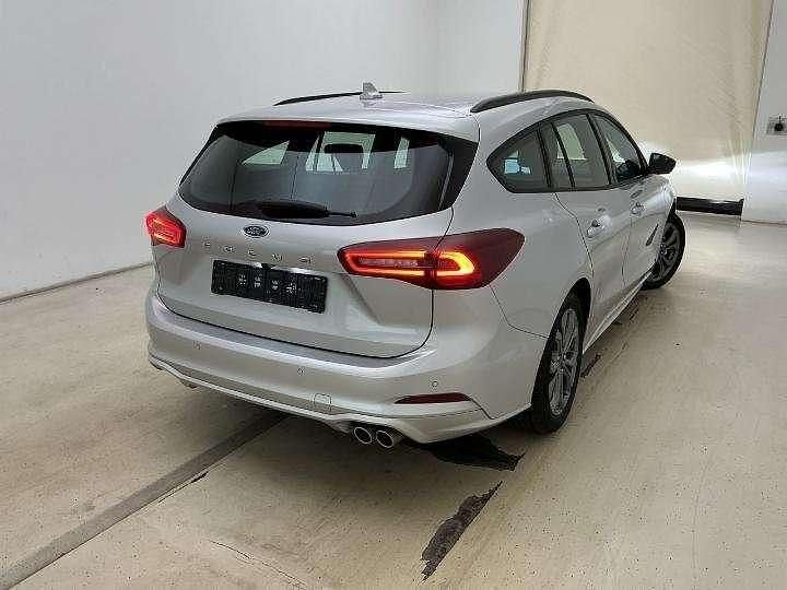Gebraucht Ford Focus ST-Line 155 PS (114 kW) 2025 Silber Limousine