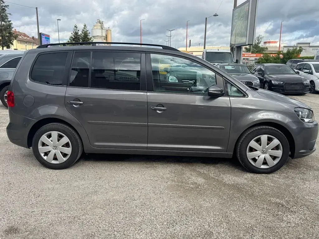 Gebraucht VW Touran 140 PS (102 kW) 2012 Grau Van / Kleinbus