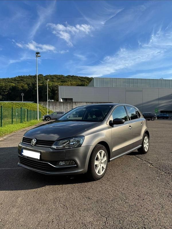 Grau Gebraucht 2014 VW Polo Cup Kleinwagen | 5.500 € (Fairer Preis) - Bild 1/4