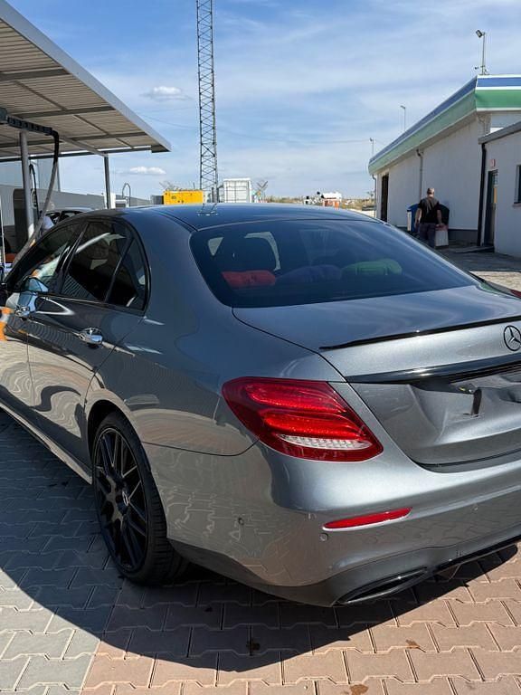 Gebraucht Mercedes E400 AMG line 340 PS (250 kW) 2018 Grau Limousine