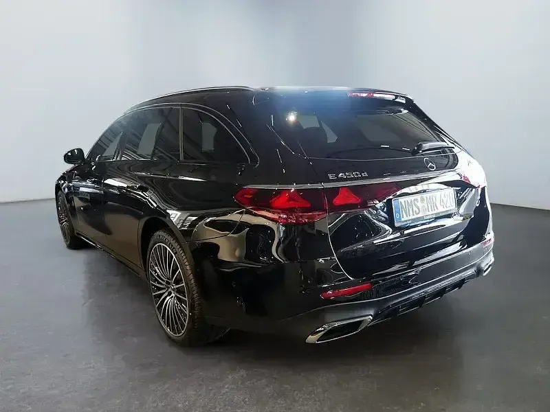 Gebraucht Mercedes E450 Premium 367 PS (269 kW) 2026 Schwarz Kombi