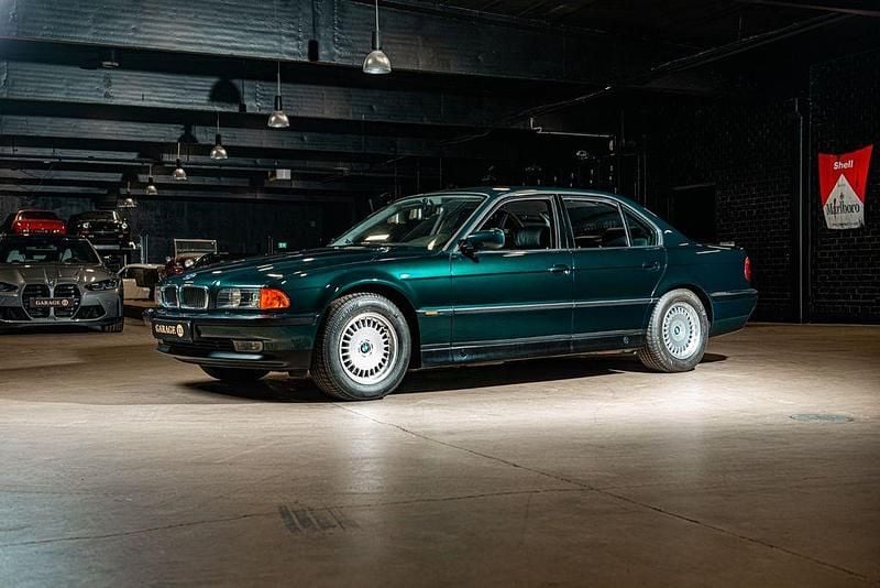 Gebraucht BMW 750 326 PS (239 kW) 1995 Grün Limousine