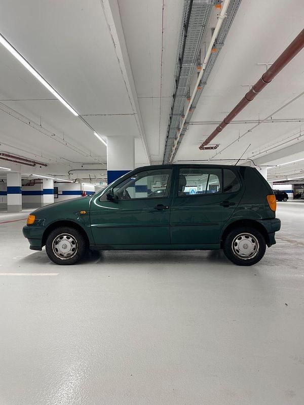Gebraucht VW Polo 50 PS (36 kW) 1998 Grün Limousine