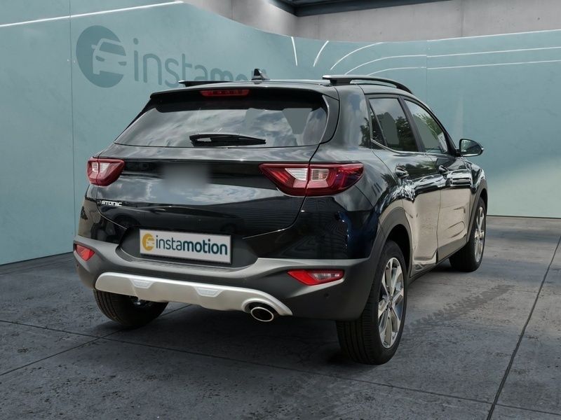 Gebraucht Kia Stonic Spirit 101 PS (74 kW) 2024 Schwarz SUV