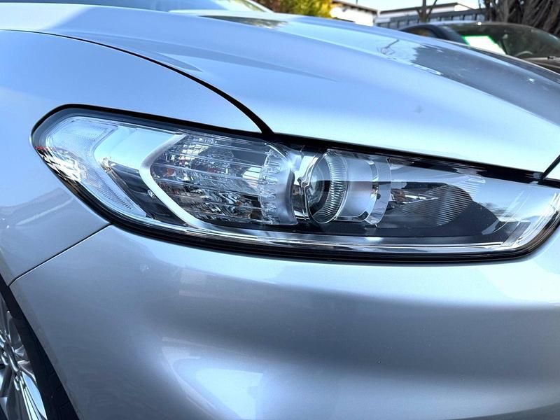 Gebraucht Ford Mondeo Titanium 150 PS (110 kW) 2022 Silber Kombi