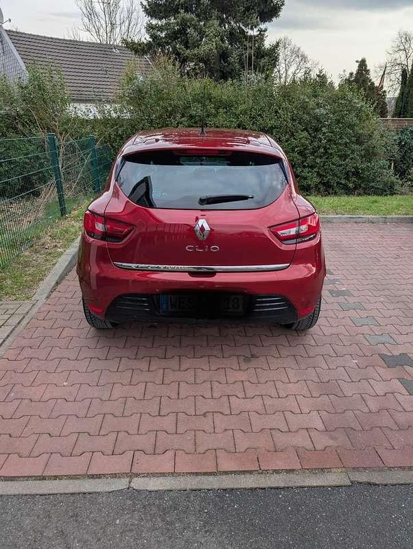 Gebraucht Renault Clio IV LIMITED 90 PS (66 kW) 2018 Rot Limousine