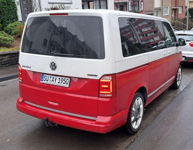 Gebraucht VW Caravelle 199 PS (146 kW) 2019 Rot Van / Kleinbus
