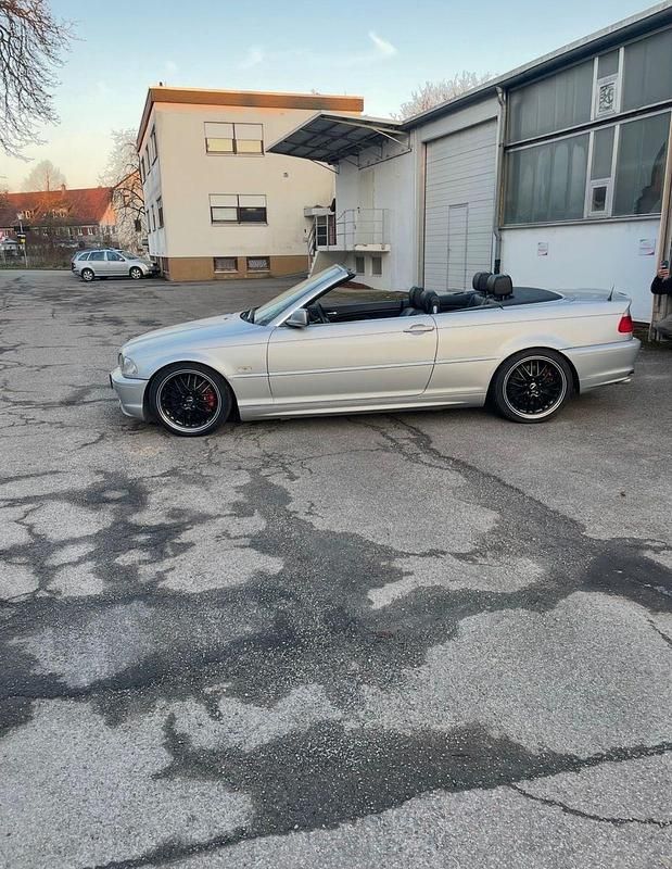 Second-hand BMW 330 Performance 231 CP (169 kW) 2000 Argintiu Cabrio