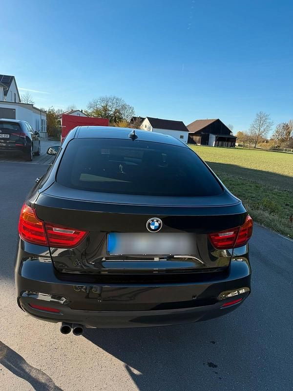 Gebraucht BMW 328 Gran Turismo 245 PS (180 kW) 2013 Schwarz Limousine