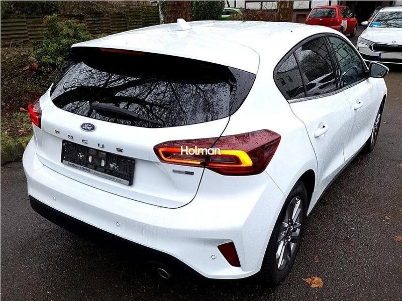 Gebraucht Ford Focus Titanium 125 PS (91 kW) 2023 Weiß Limousine