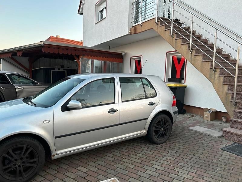 Gebraucht VW Golf IV 75 PS (55 kW) 2002 Silber Limousine