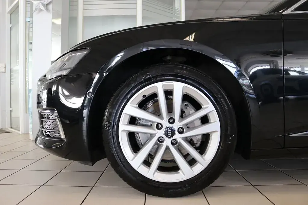 Gebraucht Audi A6 Sport 204 PS (150 kW) 2022 Schwarz Kombi