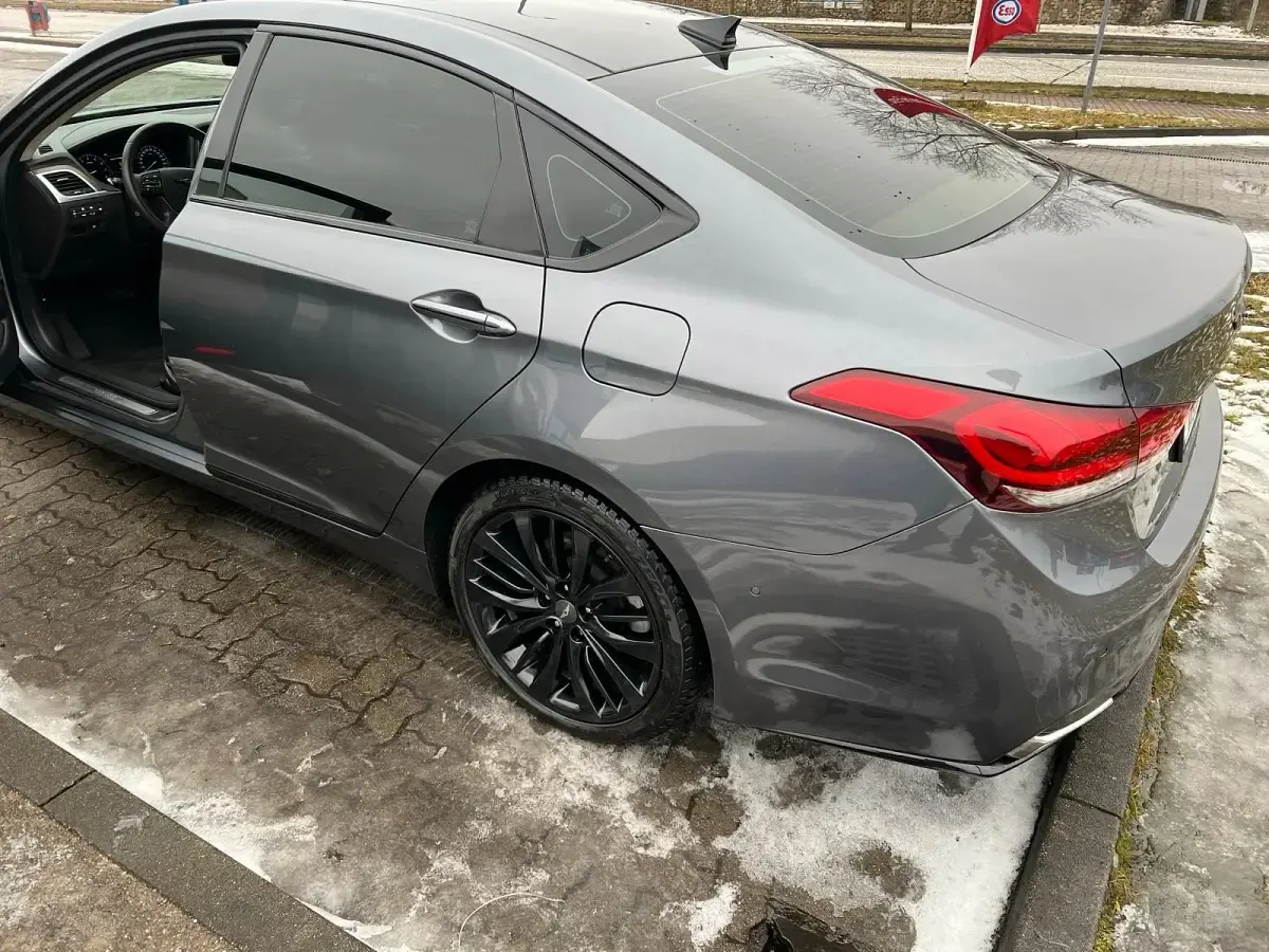 Gebraucht Hyundai Genesis 315 PS (231 kW) 2014 Grau Limousine