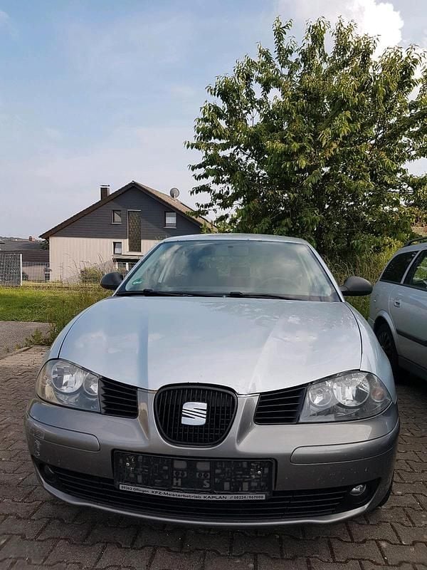 Gebraucht Seat Ibiza 69 PS (50 kW) 2008 Silber Kleinwagen