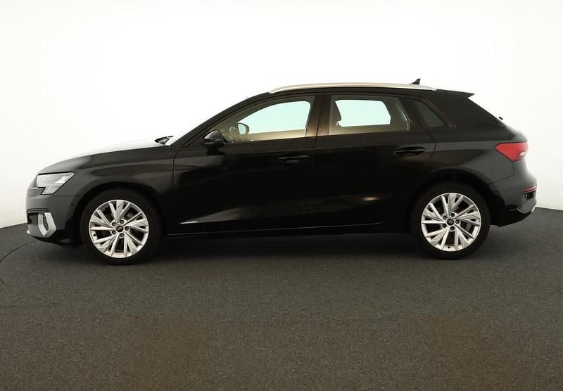 Używany Audi A3 Advanced 150 KM (110 kW) 2023 Czarny Sedan/Limuzyna