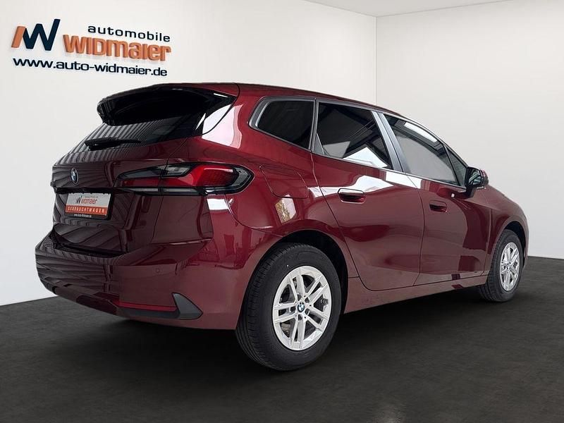 Gebraucht BMW 218 Active Tourer Luxury Line 136 PS (100 kW) 2023 Rot Van / Kleinbus