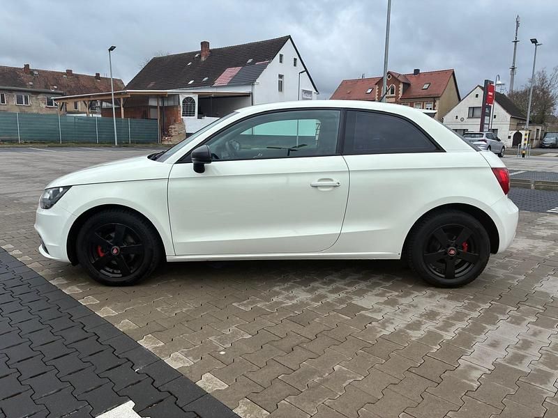 Second-hand Audi A1 86 CP (63 kW) 2011 Alb Hatchback