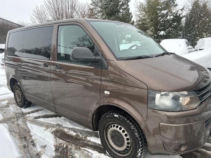 Gebraucht VW Transporter Startline 140 PS (102 kW) 2012 Braun Van