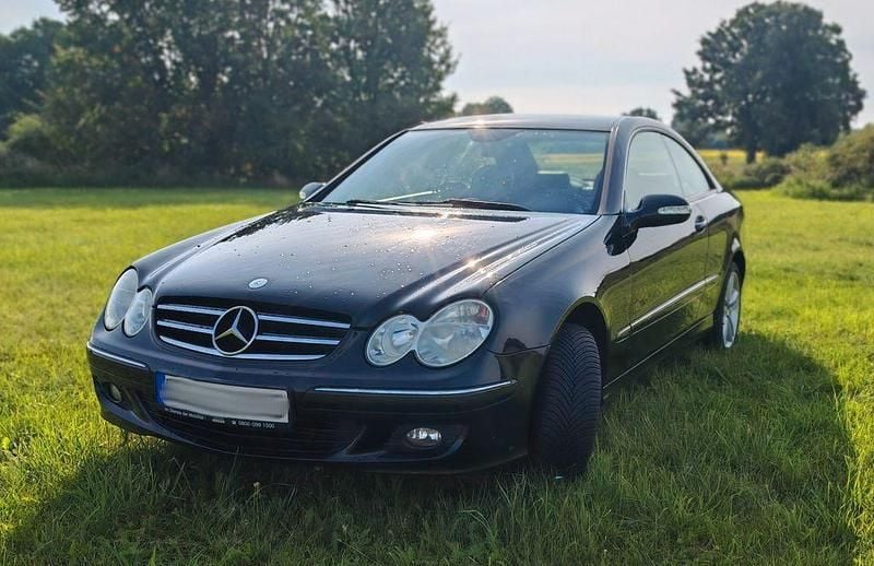 Gebraucht Mercedes CLK200 Avantgarde 184 PS (135 kW) 2007 Schwarz Coupé