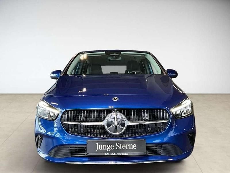 Gebraucht Mercedes B180 Progressive 136 PS (100 kW) 2024 Blau Kleinwagen
