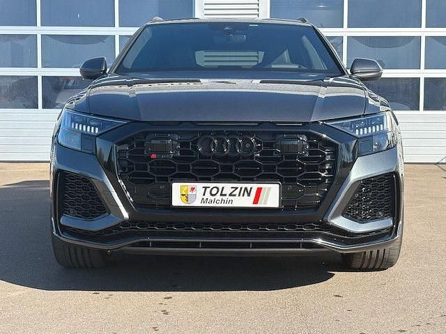 Grau Gebraucht 2020 Audi RS Q8 Sport SUV | 96.460 € (Teuer) - Bild 1/4
