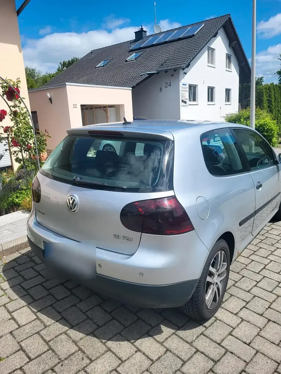 Gebraucht VW Golf V 116 PS (85 kW) 2004 Silber Kleinwagen