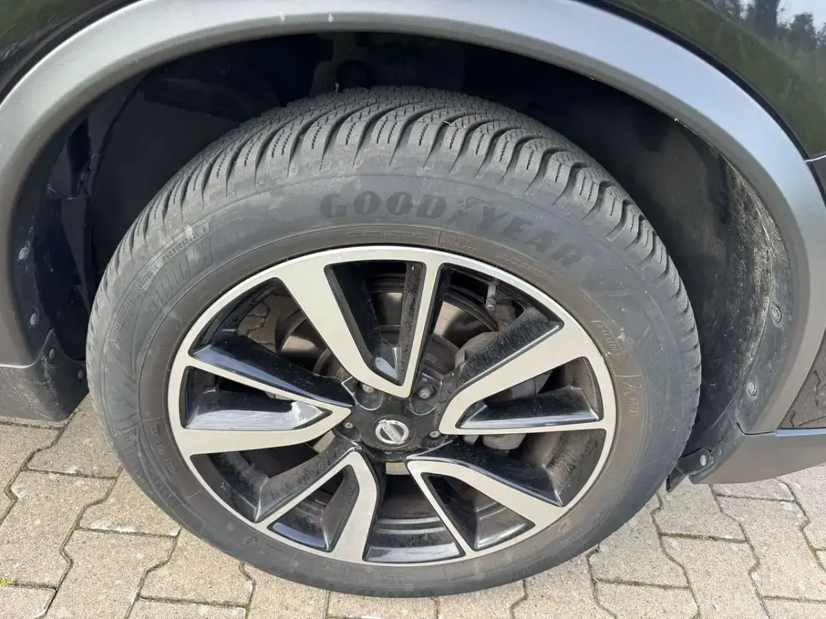 Gebraucht Nissan X-Trail Tekna 131 PS (96 kW) 2018 Schwarz SUV