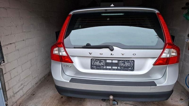 Brugt Volvo V70 145 HK (106 kW) 2009 Sølv Stationcar