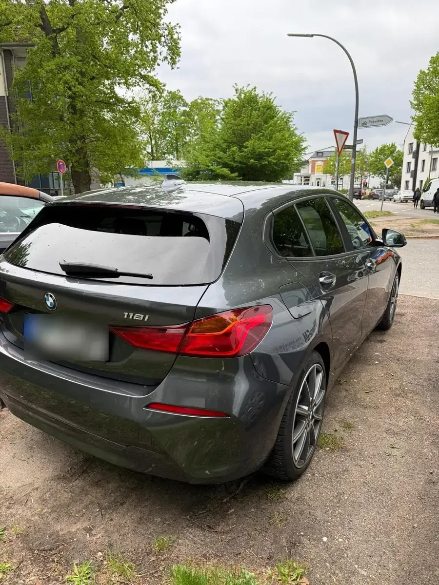 Usata BMW 118 136 CV (100 kW) 2021 Grigio Utilitaria