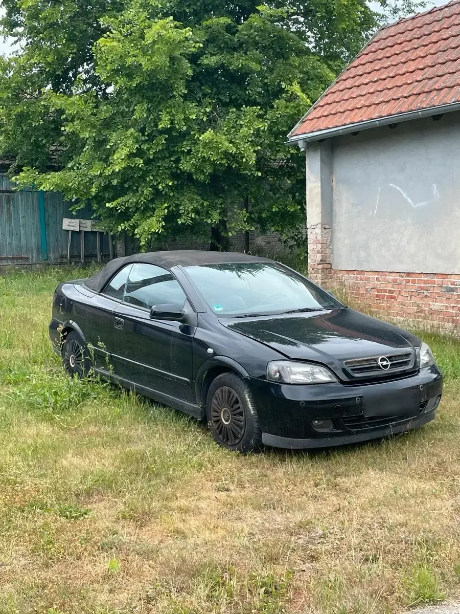 Gebraucht Opel Astra 125 PS (91 kW) 2002 Schwarz Cabrio