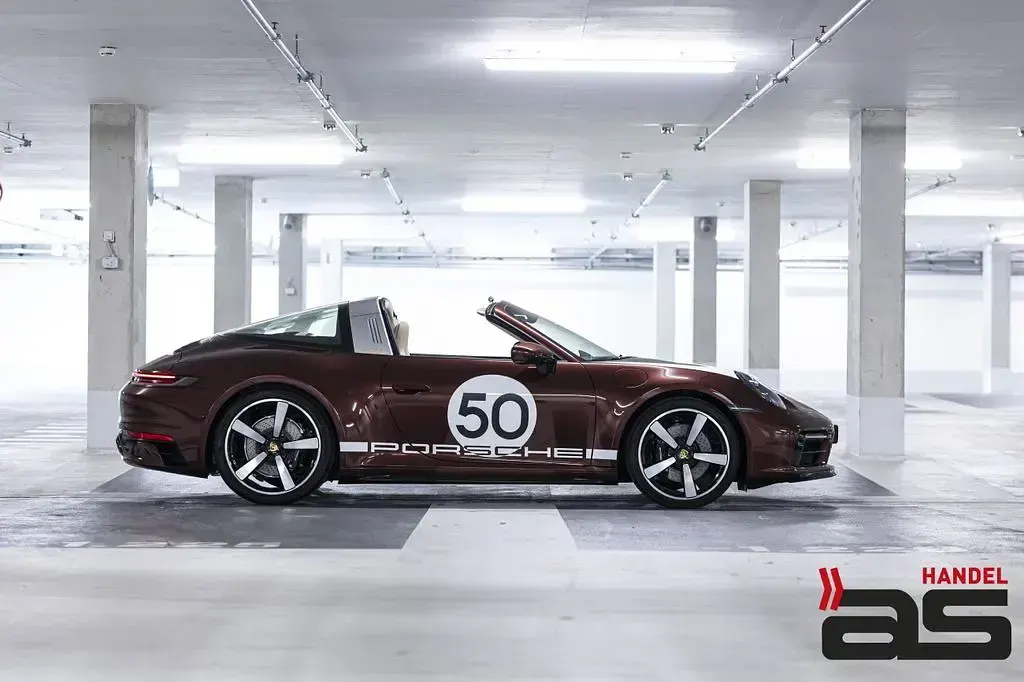 Neu Porsche 992 Edition 450 PS (330 kW) 2026 Cherrymetallic Cabrio
