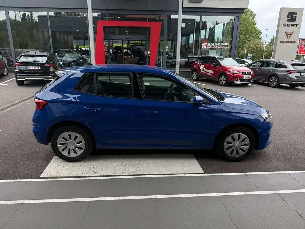 Gebraucht Skoda Fabia Easy 65 PS (47 kW) 2022 Energy blau Kleinwagen