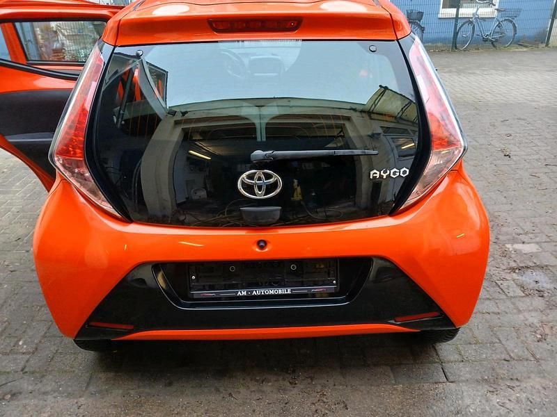Gebraucht Toyota Aygo X-cite 69 PS (50 kW) 2014 Orange Kleinwagen