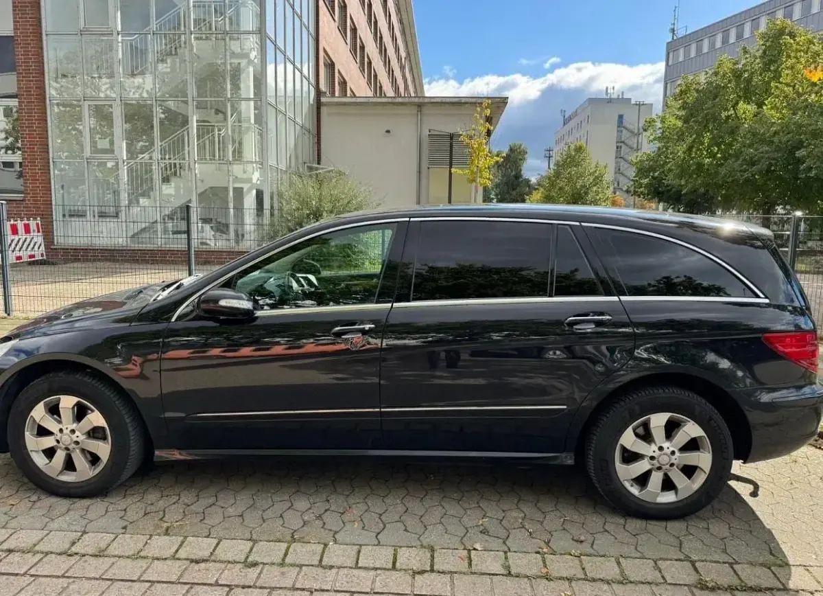 Gebraucht Mercedes R320 Edition 224 PS (164 kW) 2007 Schwarz Kombi